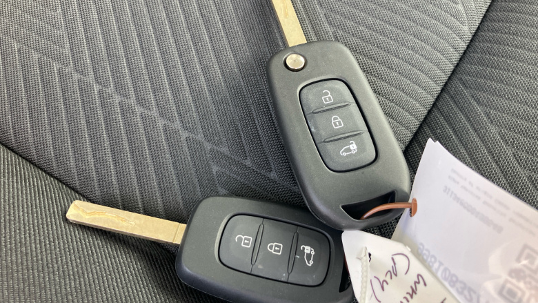 Renault Trafic Lwb Diesel LL30 Blue dCi 150 Extra [Safety] Van